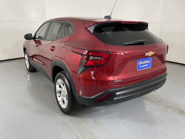 2024 Chevrolet Trax LS photo 6
