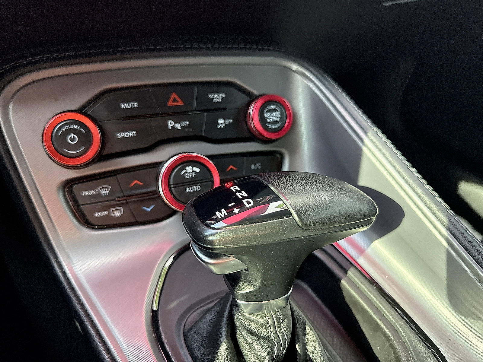 2023 Dodge Challenger R/T photo 15