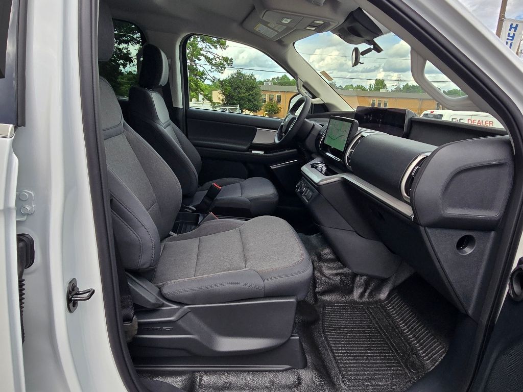 2025 Ford Expedition XL photo 10