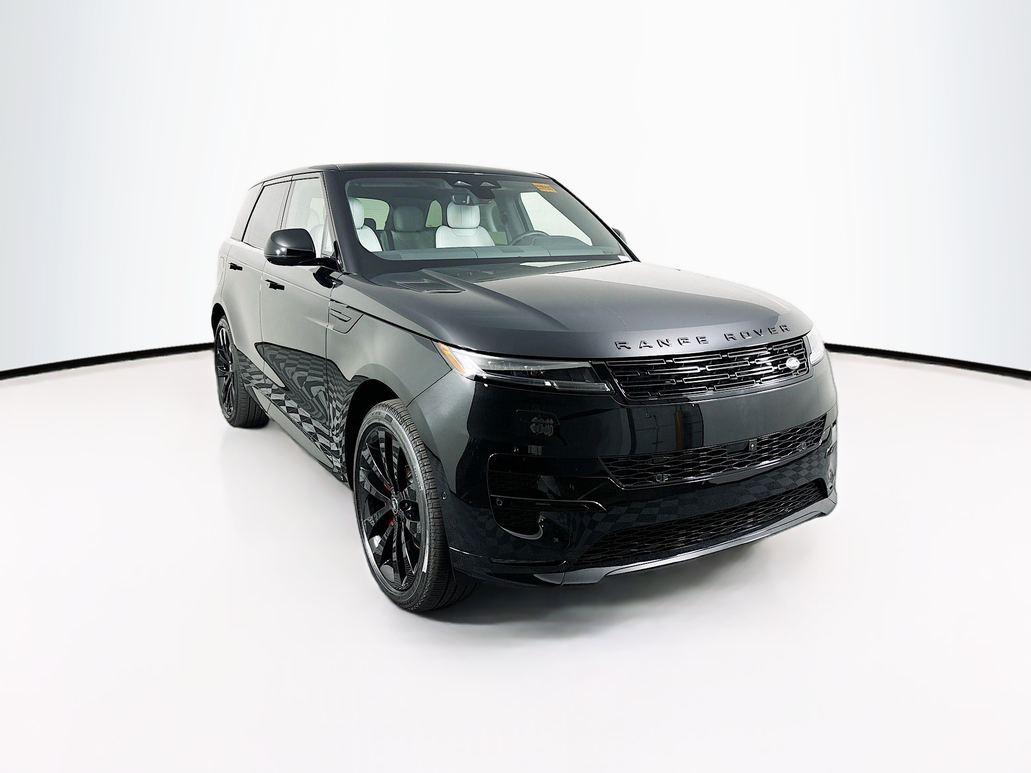 2025 Land Rover Range Rover Sport SE photo 2