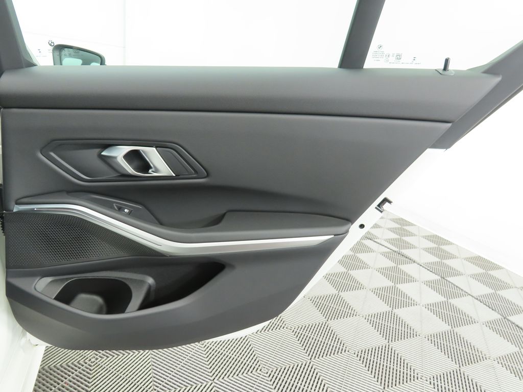 2025 Bmw 330i photo 26