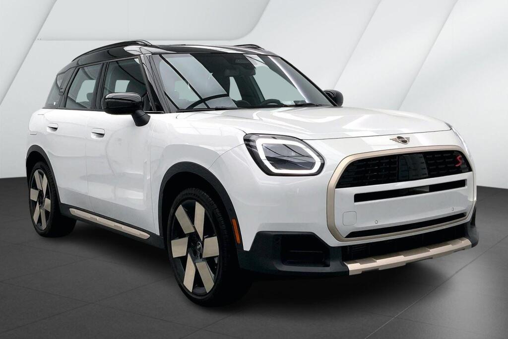2025 Mini Countryman S ALL4 photo 2