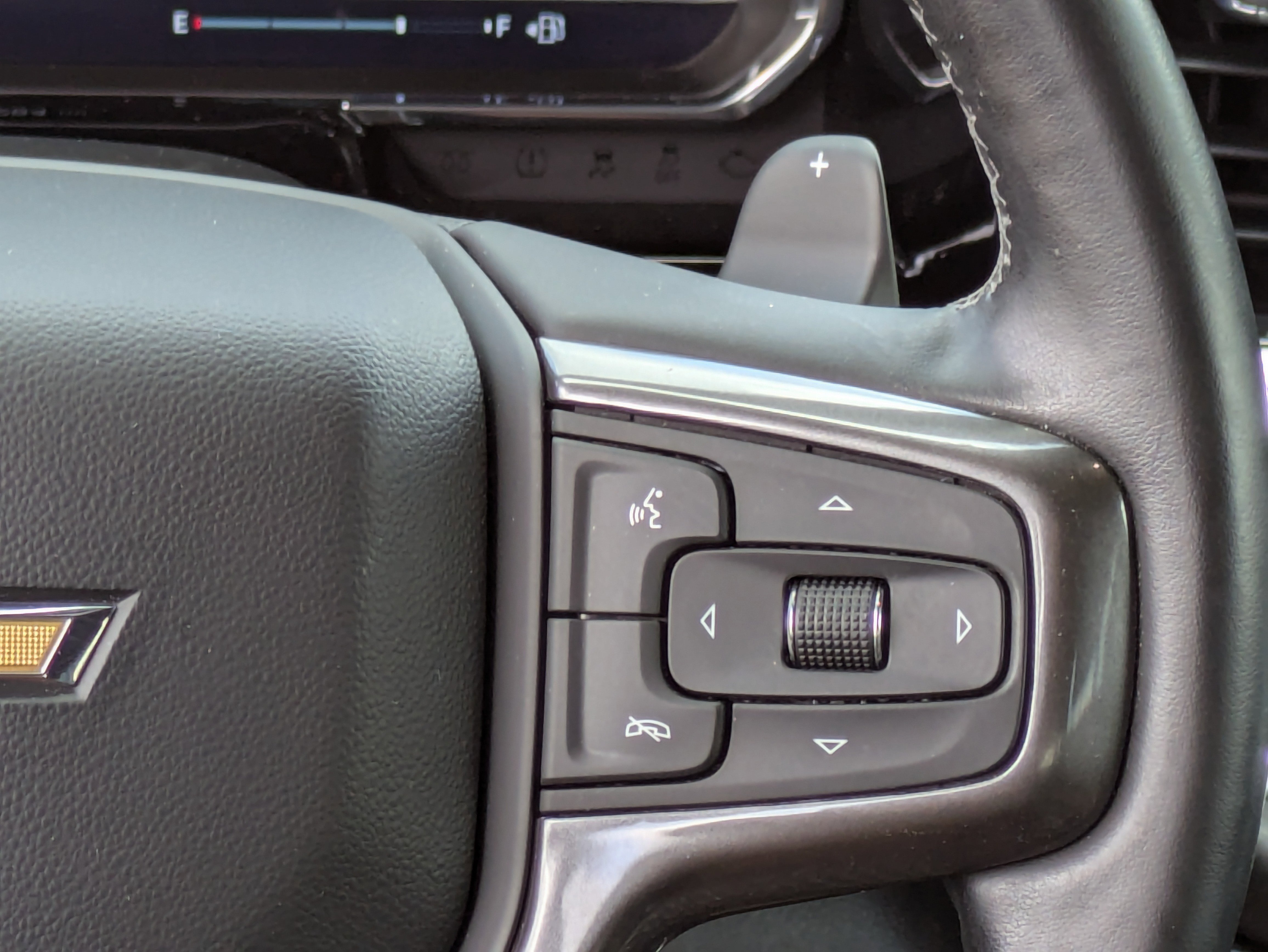 2023 Chevrolet Silverado 1500 High Country photo 8