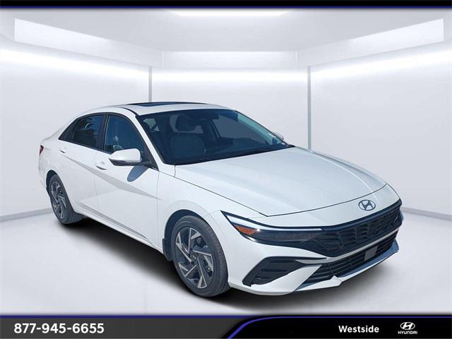 2025 Hyundai Elantra Limited's photo