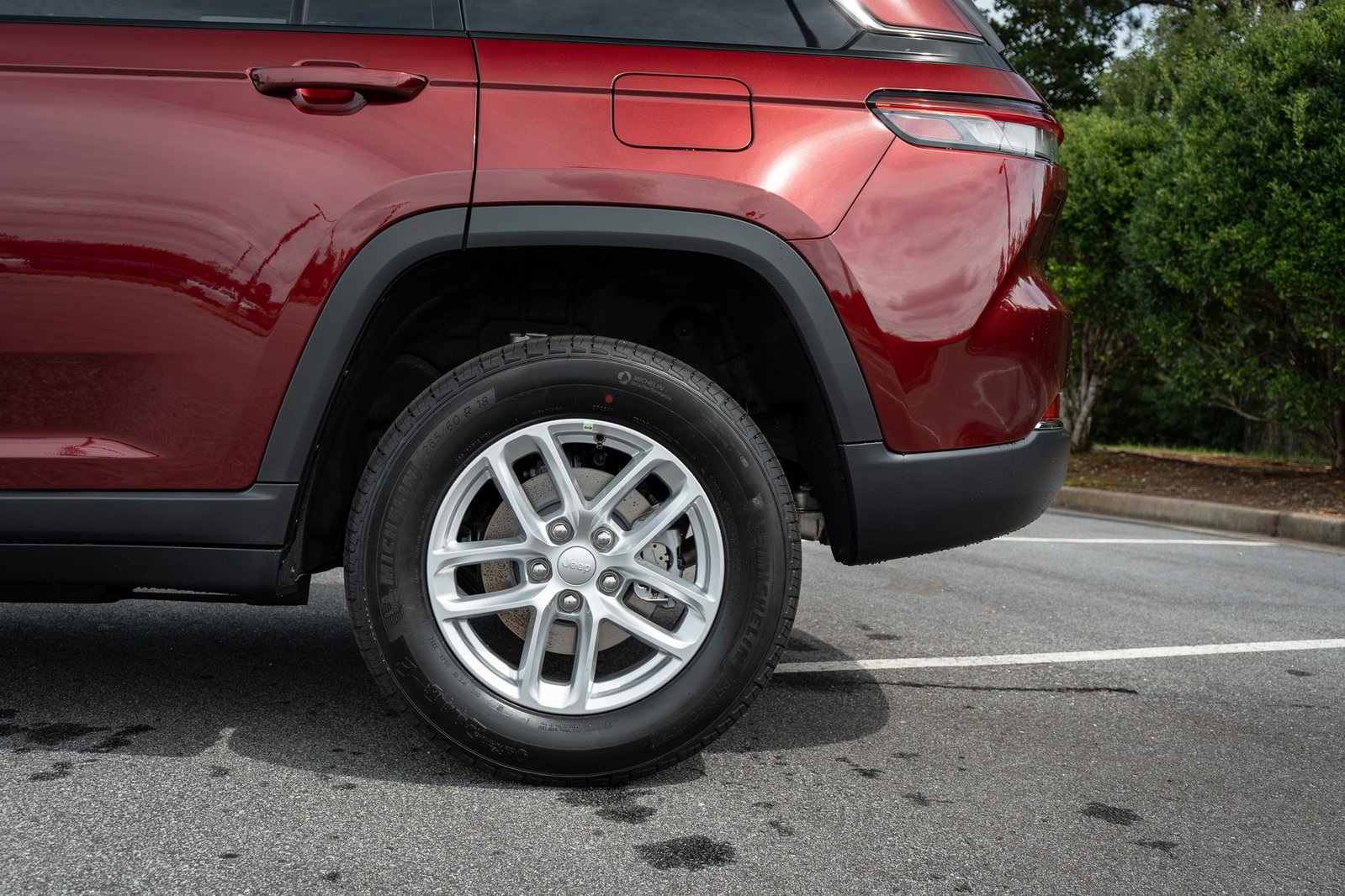 2025 Jeep Grand Cherokee Laredo X photo 3