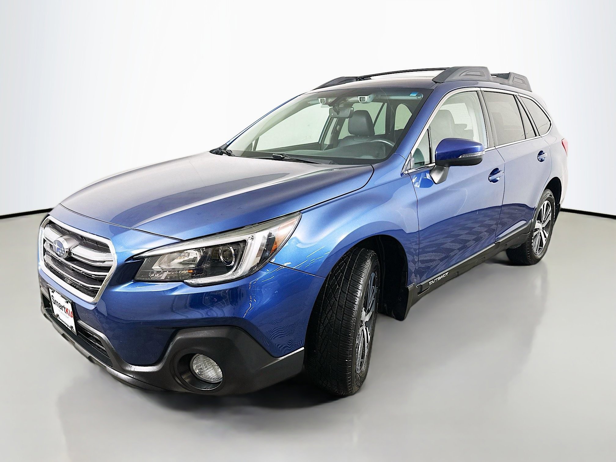 2019 Subaru Outback Limited photo 3