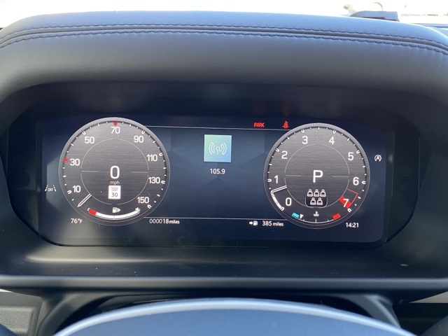 2025 Land Rover Defender 110 X-Dynamic SE photo 6