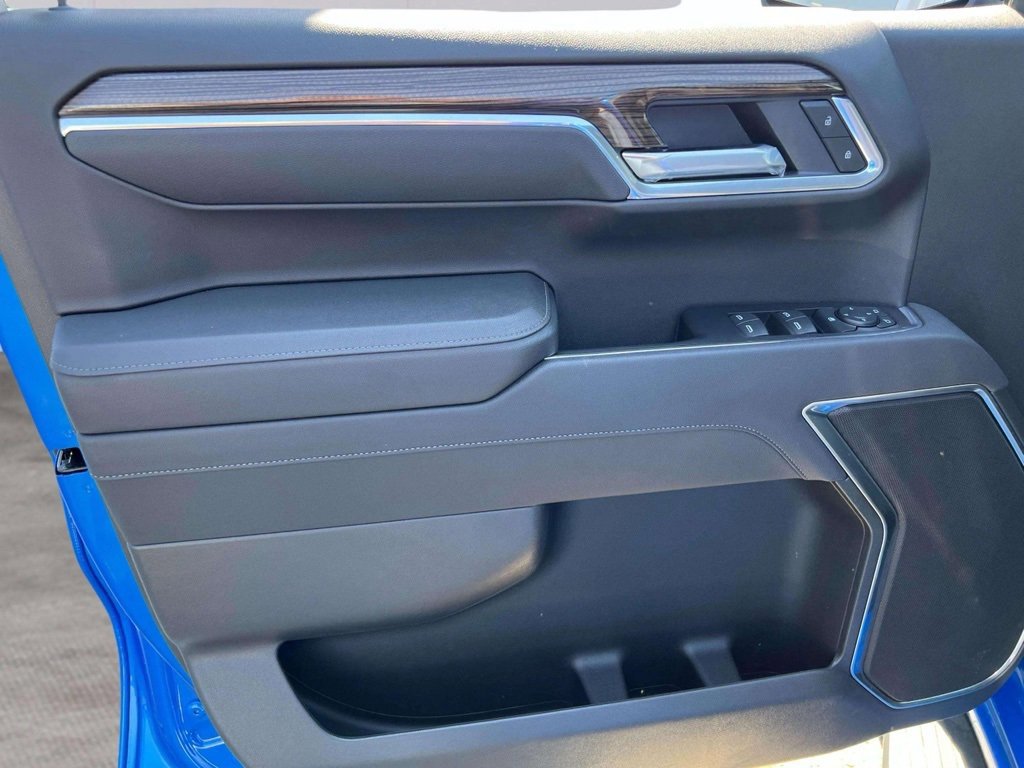 2025 Chevrolet Silverado 1500 LT photo 20