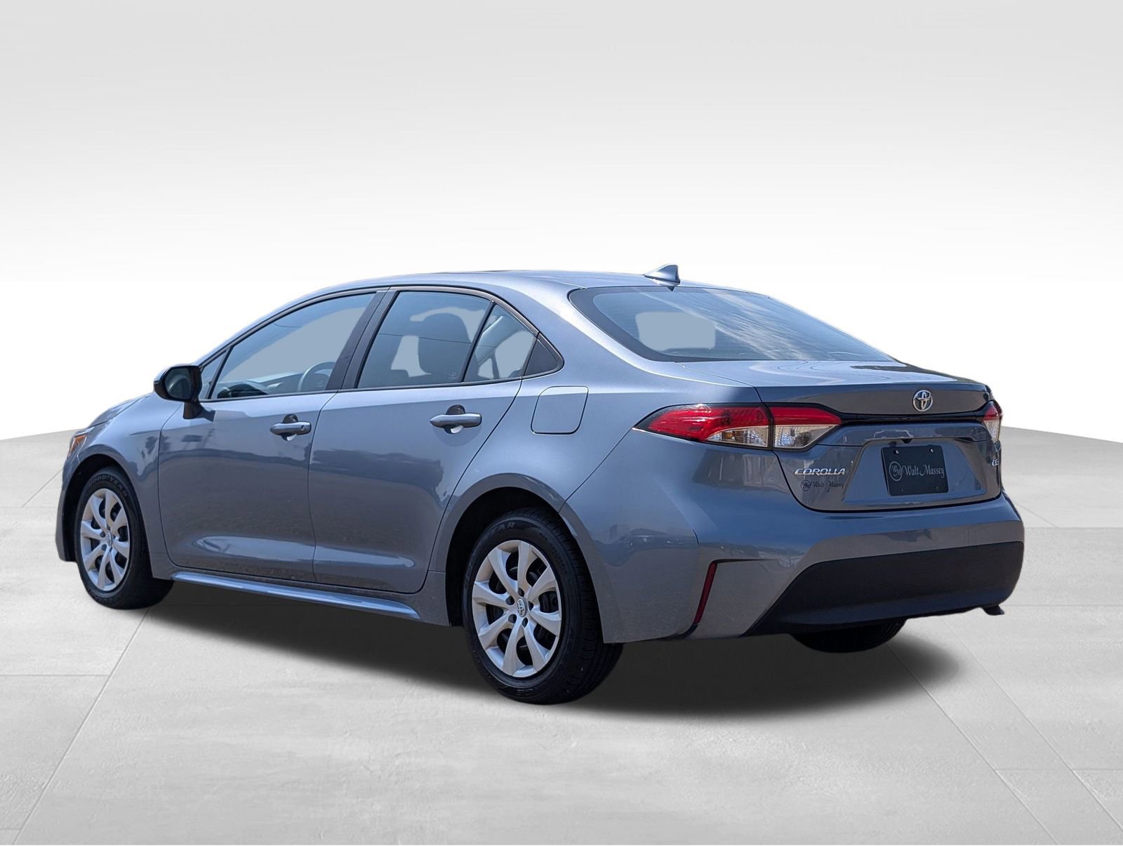 2023 Toyota Corolla LE photo 3