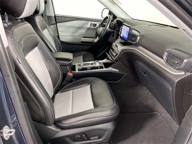 2022 Ford Explorer XLT photo 10