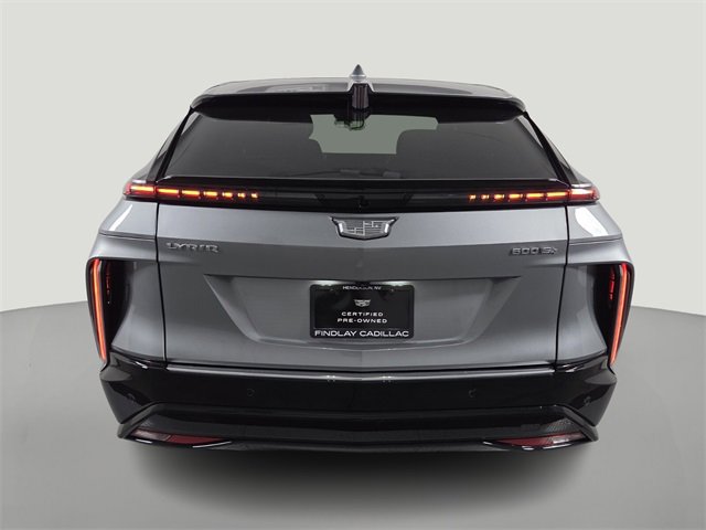 2024 Cadillac Lyriq Luxury photo 2