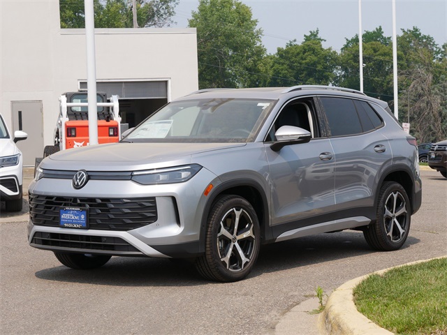 2025 Volkswagen Tiguan SE photo 3