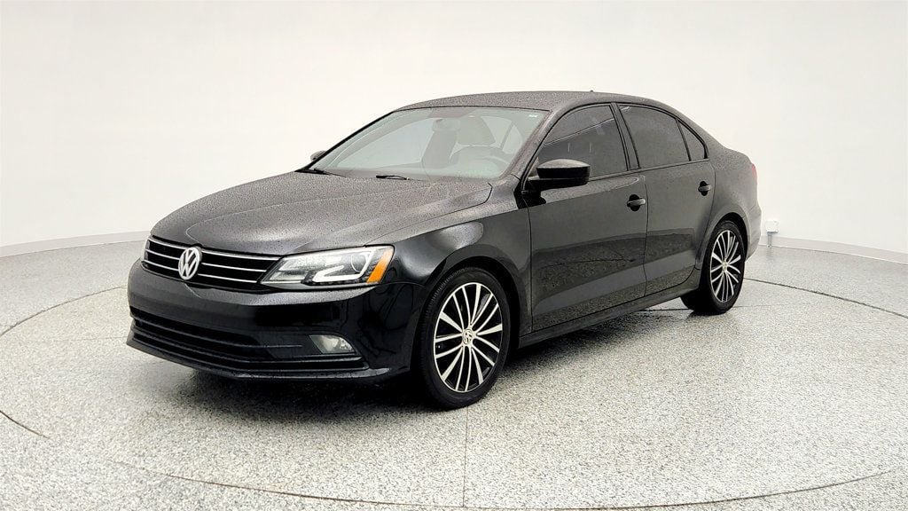 2016 Volkswagen Jetta Sport's photo