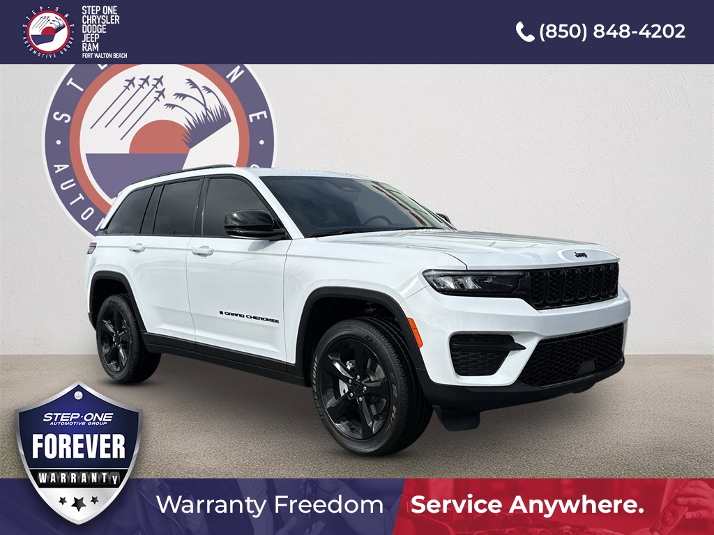 2025 Jeep Grand Cherokee Altitude's photo