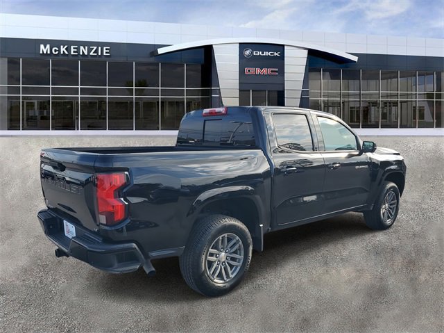 2024 Chevrolet Colorado LT photo 3