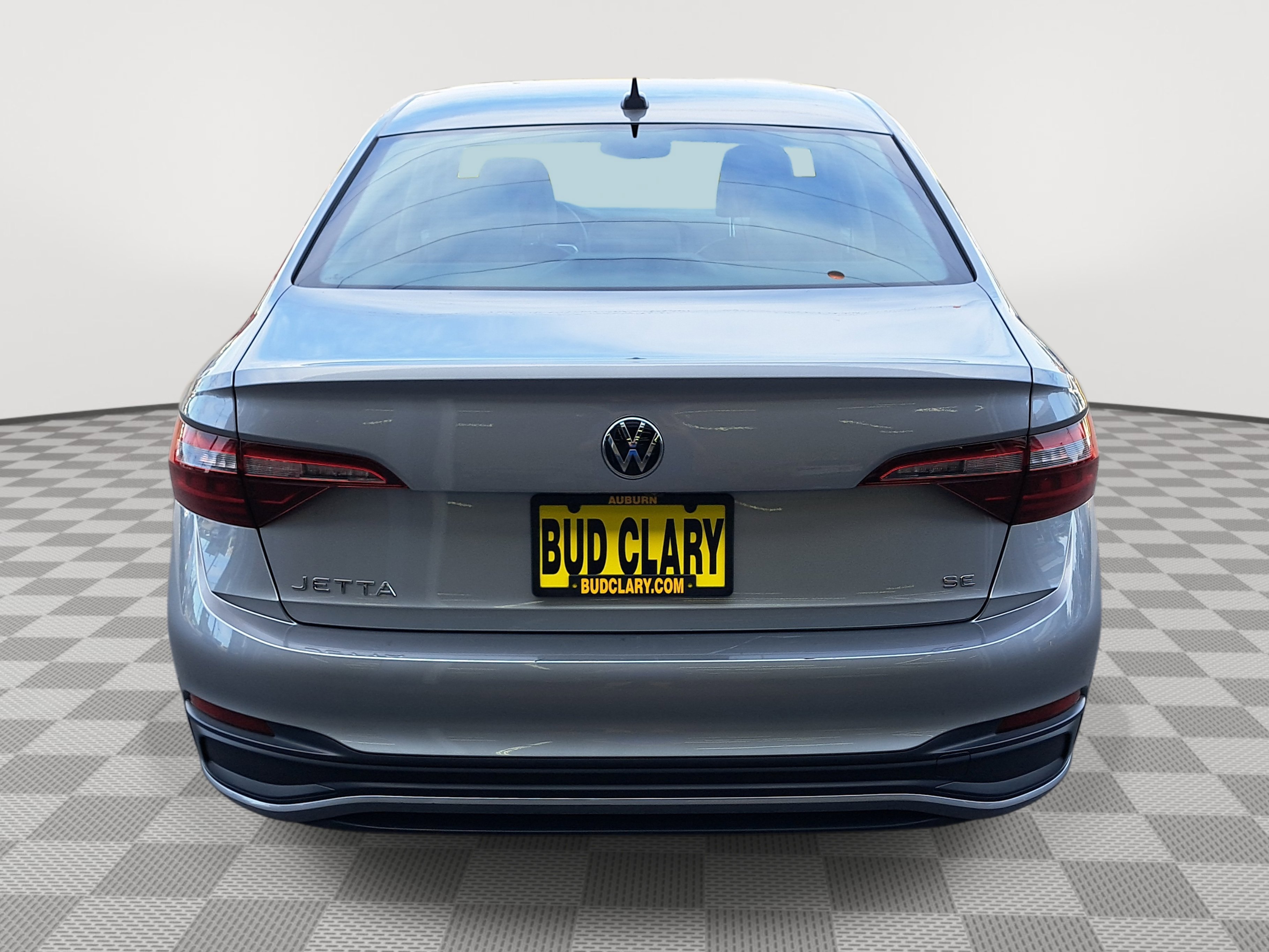 2024 Volkswagen Jetta SE photo 2