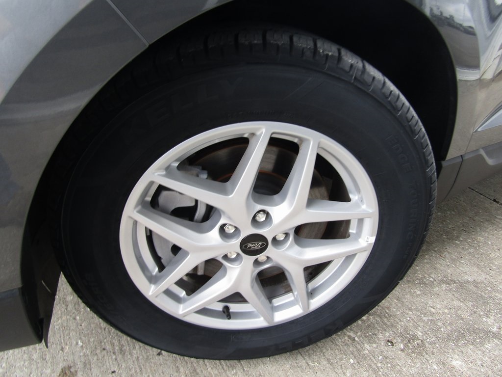 2024 Ford Edge SEL photo 21