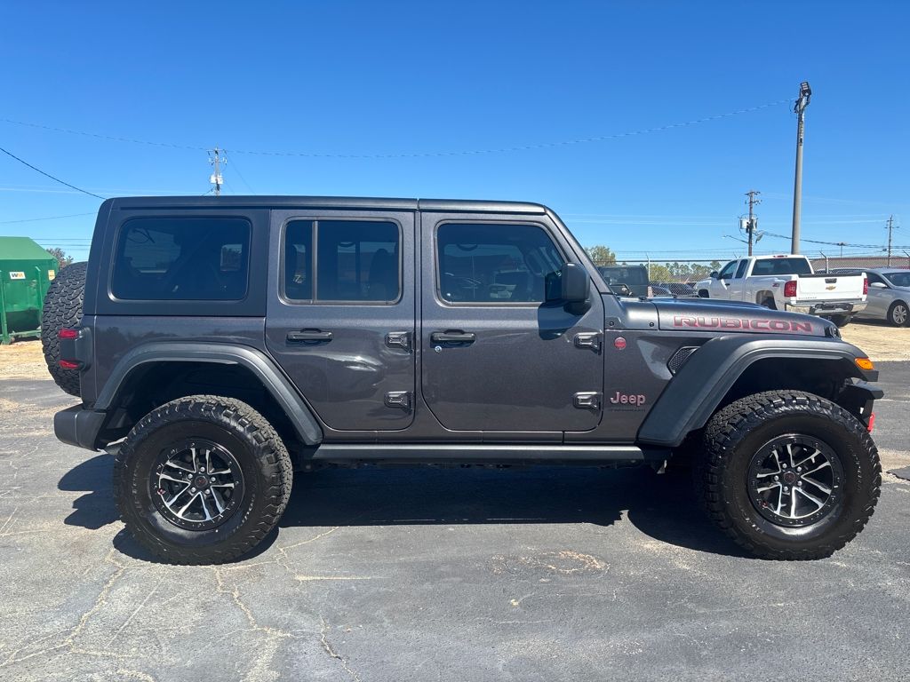 2024 Jeep Wrangler Rubicon photo 3