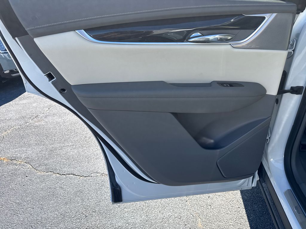 2023 Cadillac XT6 Premium Luxury photo 23