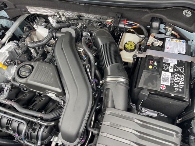 2025 Volkswagen Taos SE photo 26