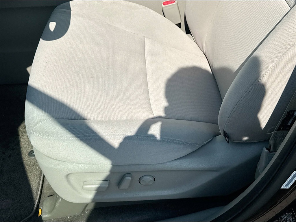 2015 Kia Sedona LX photo 19