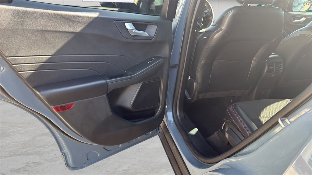 2023 Ford Escape ST-Line photo 31