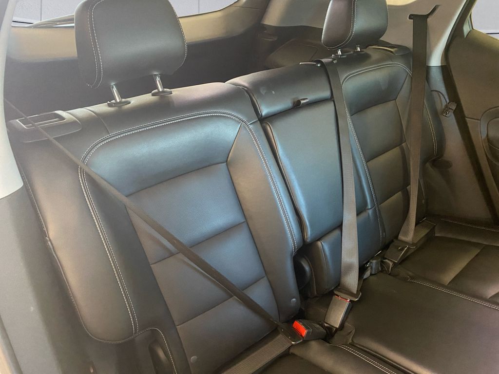 2024 Gmc Terrain SLT photo 14