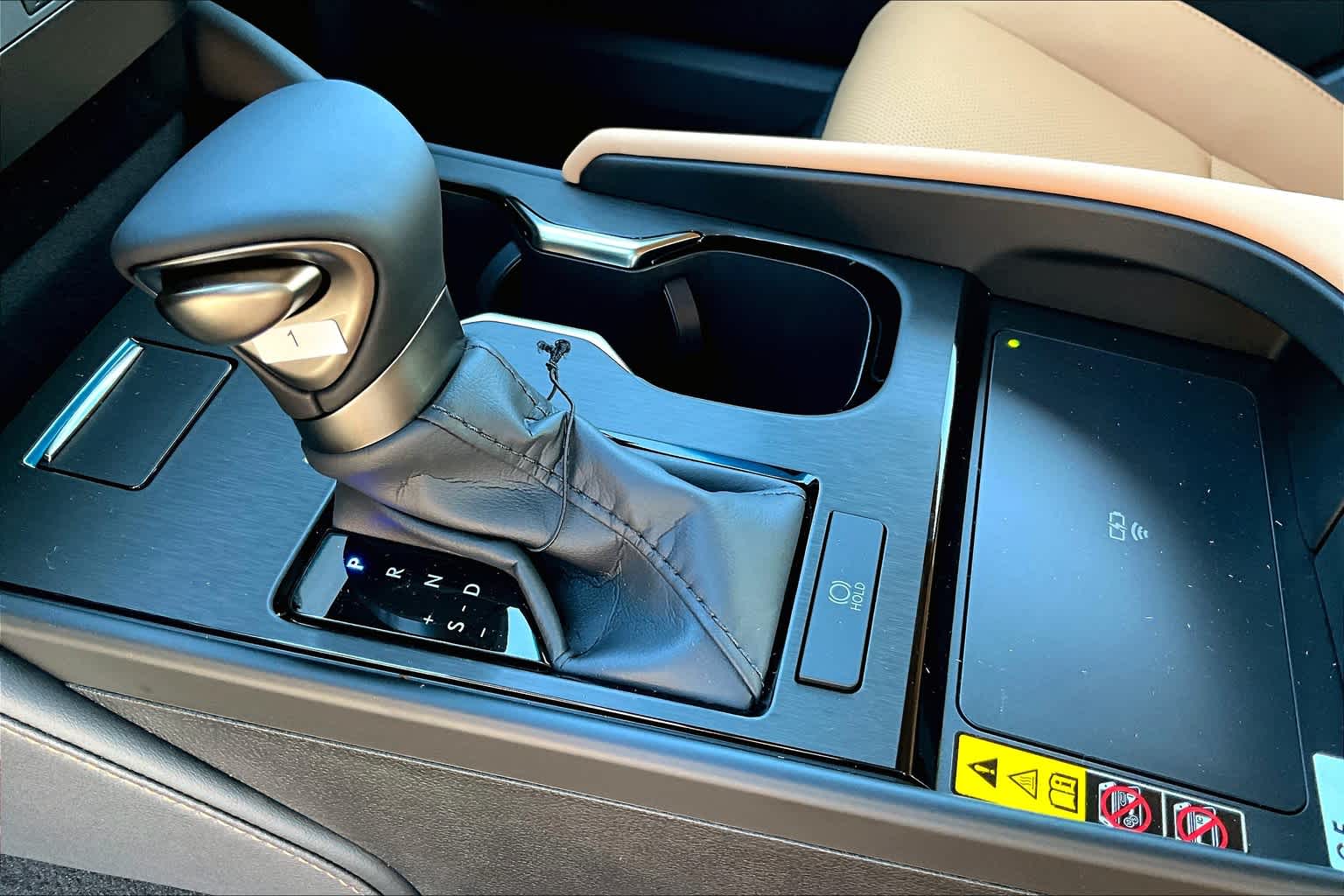 2025 Lexus ES 350 photo 11