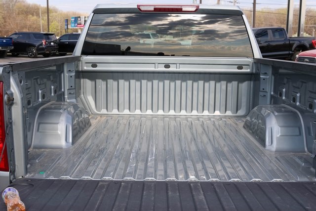 Used 2024 Gray Chevrolet Custom image 10