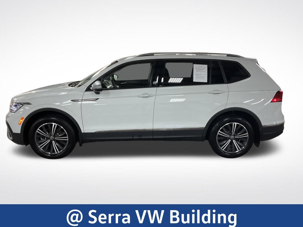 2024 Volkswagen Tiguan Wolfsburg Edition photo 2