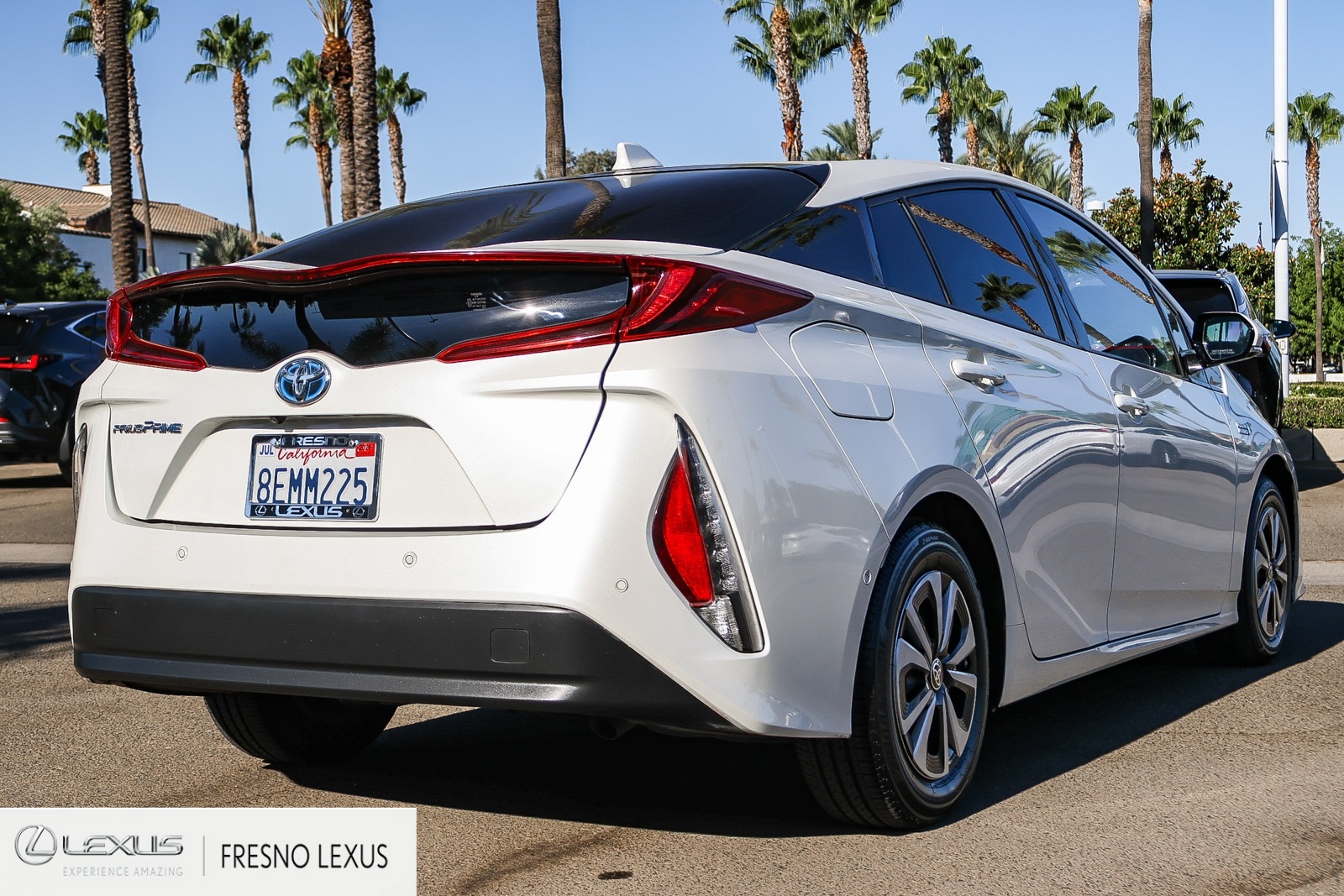 2018 Toyota Prius Prime Advanced photo 6