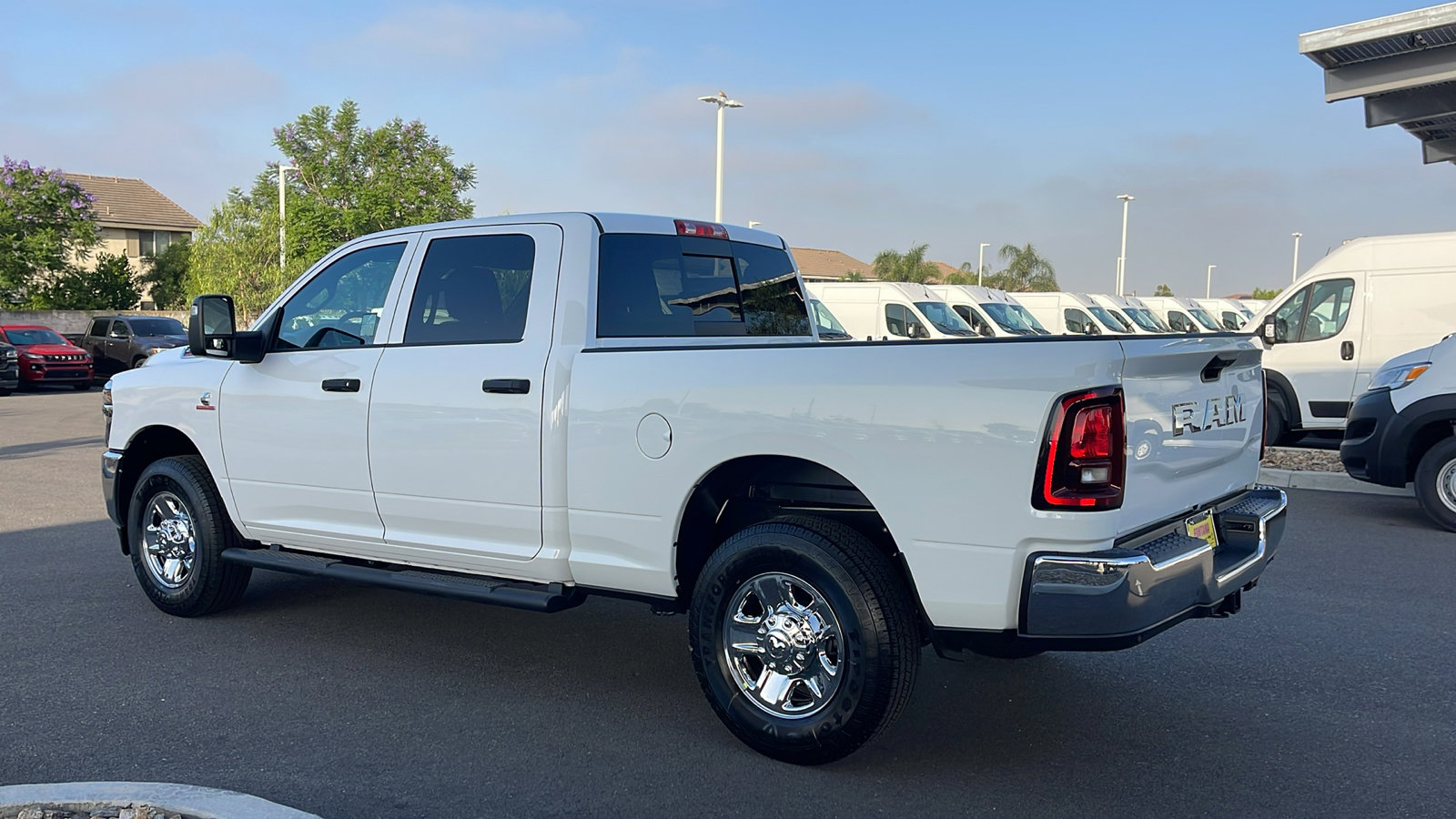 2025 Ram 2500 Tradesman photo 3