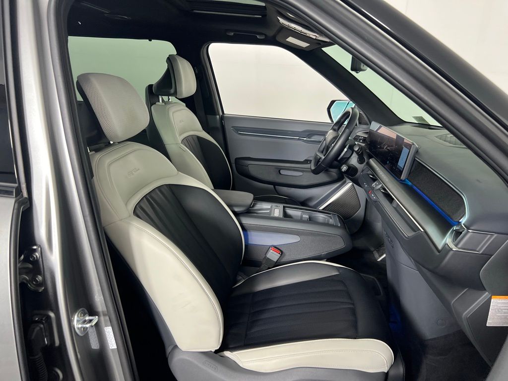 2024 Kia EV9 GT-Line photo 29