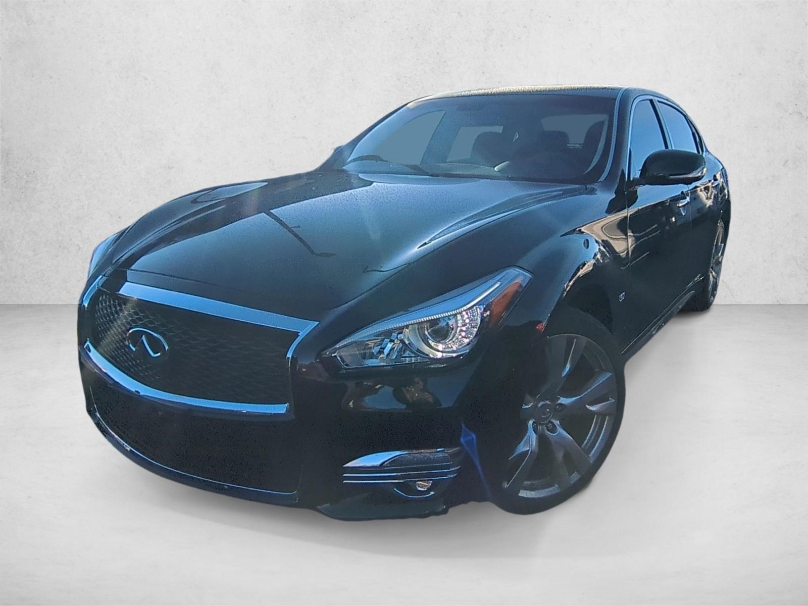 2018 INFINITI Q70L LUXE's photo