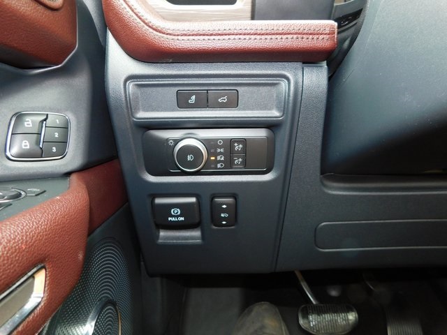 2022 Ford Expedition Limited photo 32
