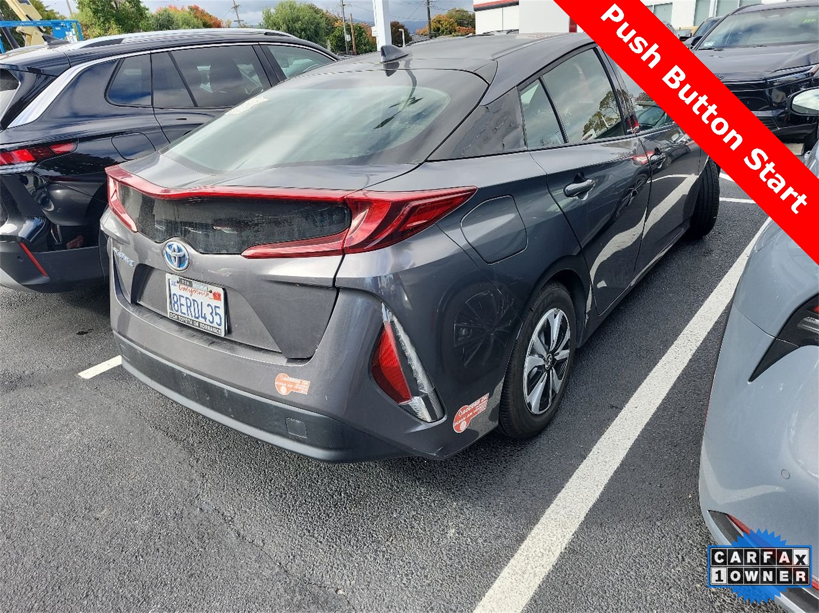 2018 Toyota Prius Prime Premium photo 2