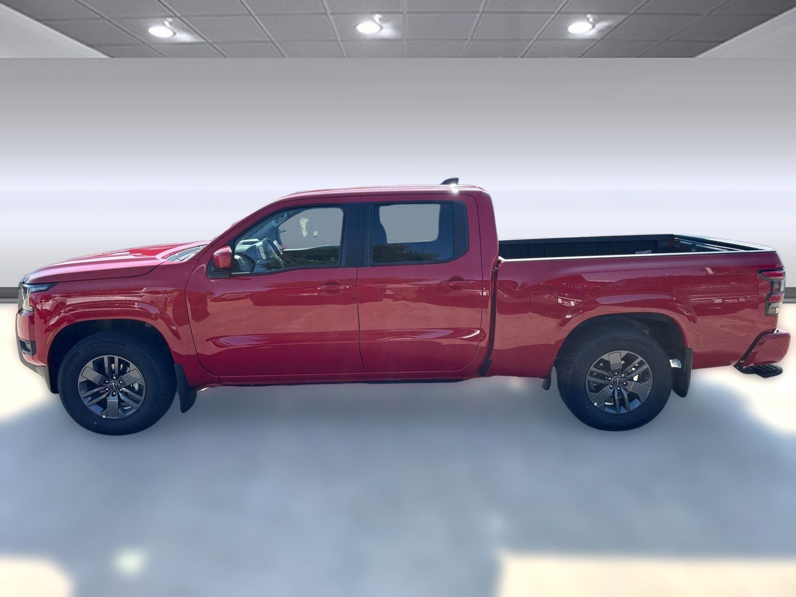 2026 Nissan Frontier SV photo 2