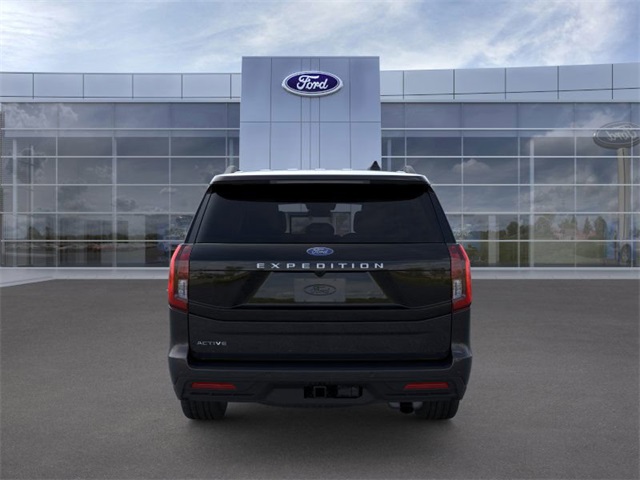 2025 Ford Expedition photo 4