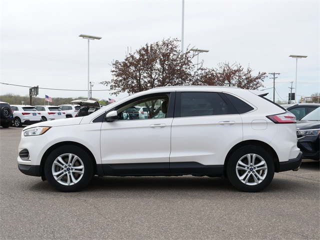 2019 Ford Edge SEL photo 4