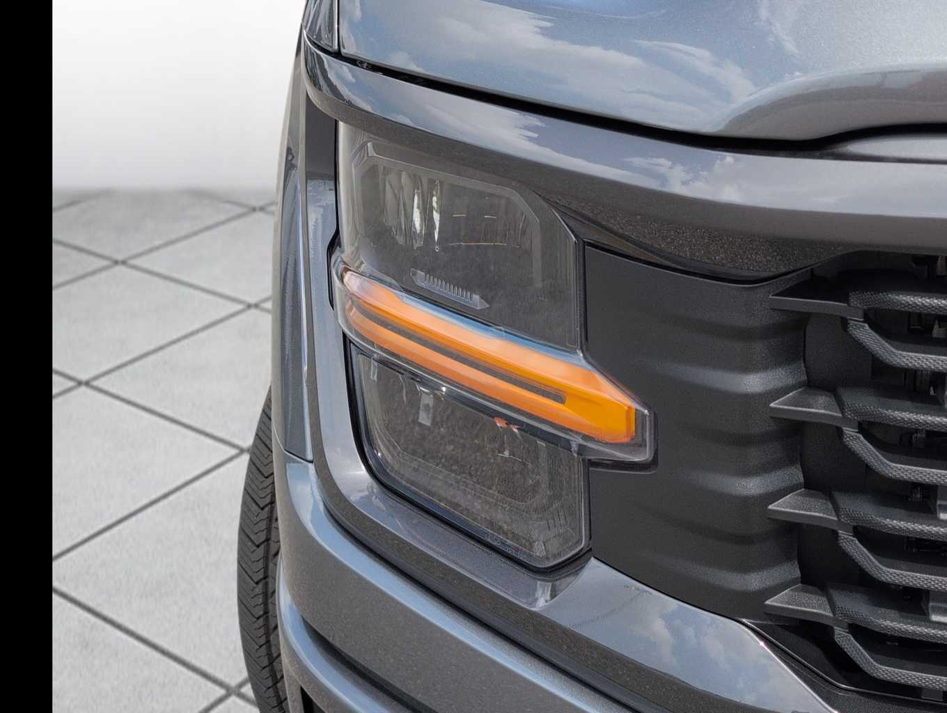 2025 Ford F-150 STX photo 3