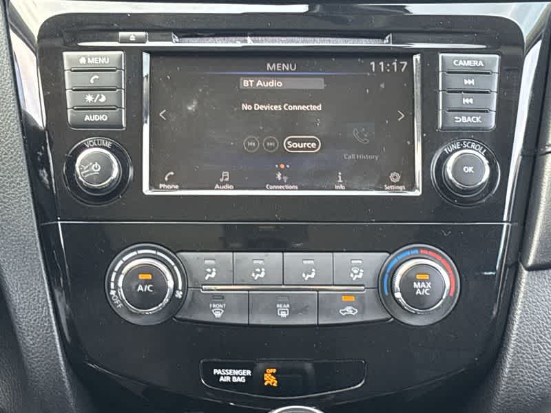 2019 Nissan Rogue S photo 20
