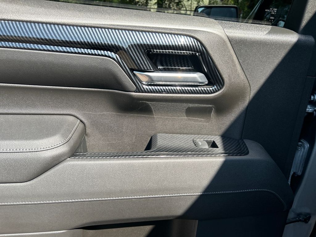 2023 Chevrolet Silverado 1500 RST photo 23