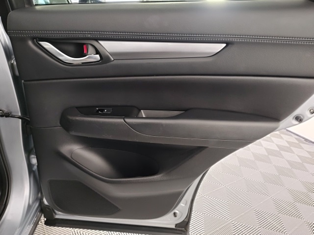 2021 Mazda CX-5 Touring photo 17