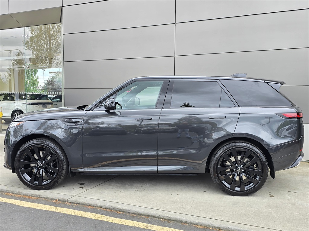 2025 Land Rover Range Rover Sport SE photo 4