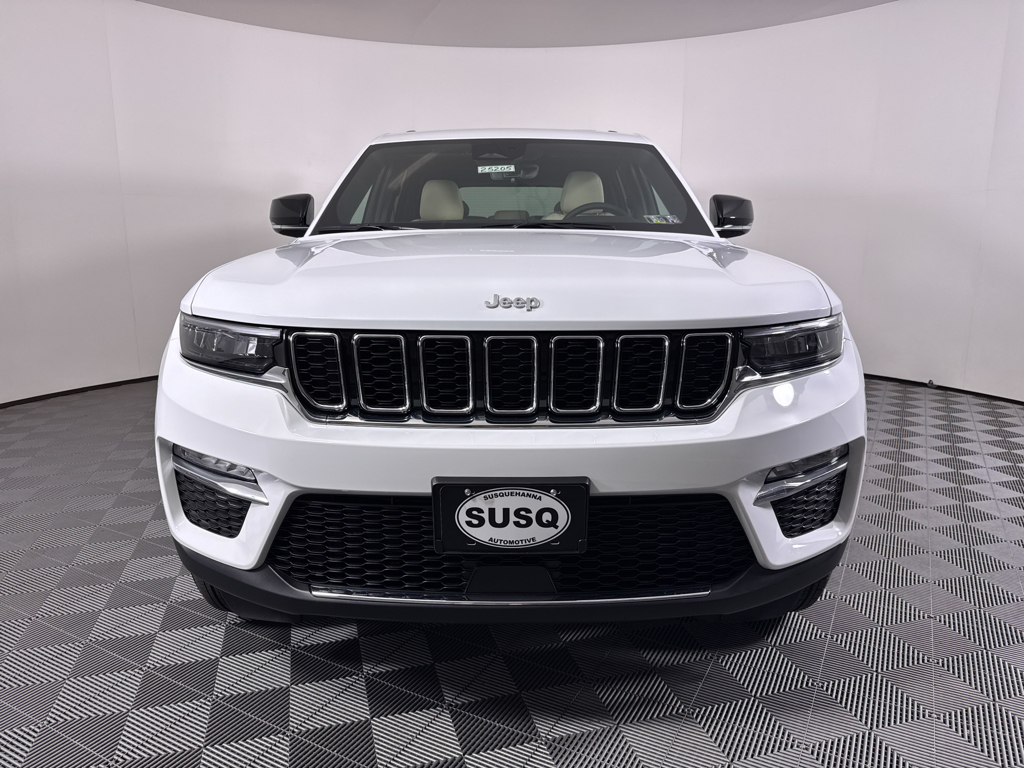 2025 Jeep Grand Cherokee Limited photo 2