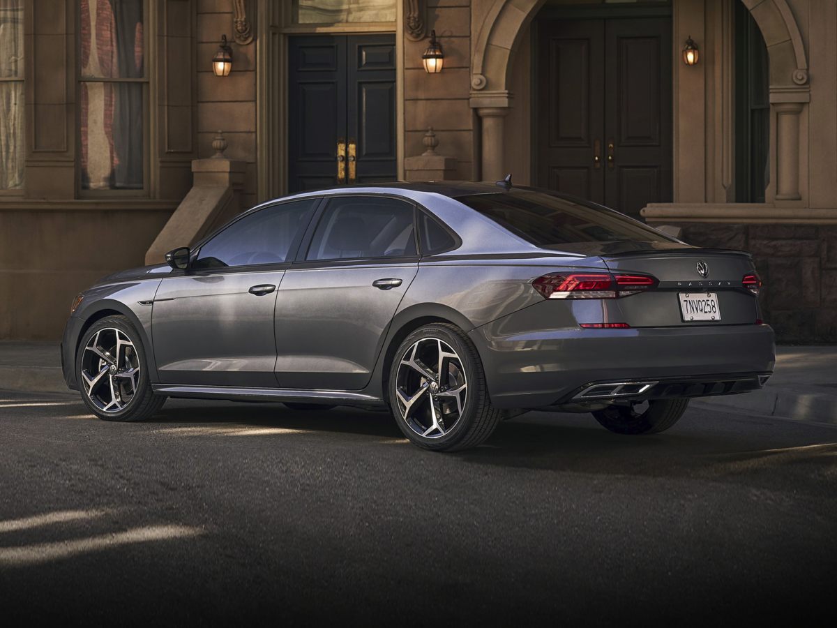 2021 Volkswagen Passat R-Line