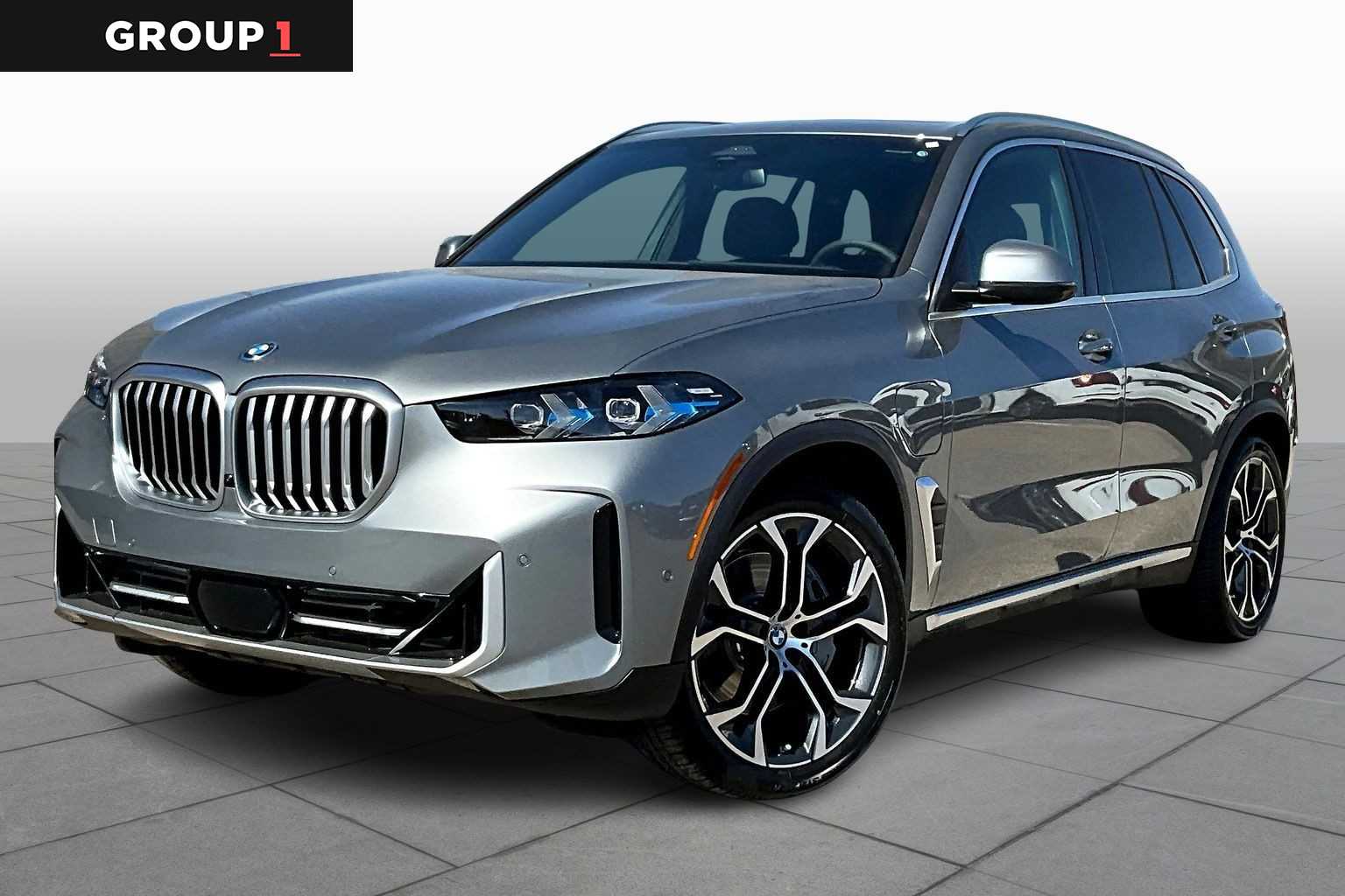 2026 BMW X5 50e's photo