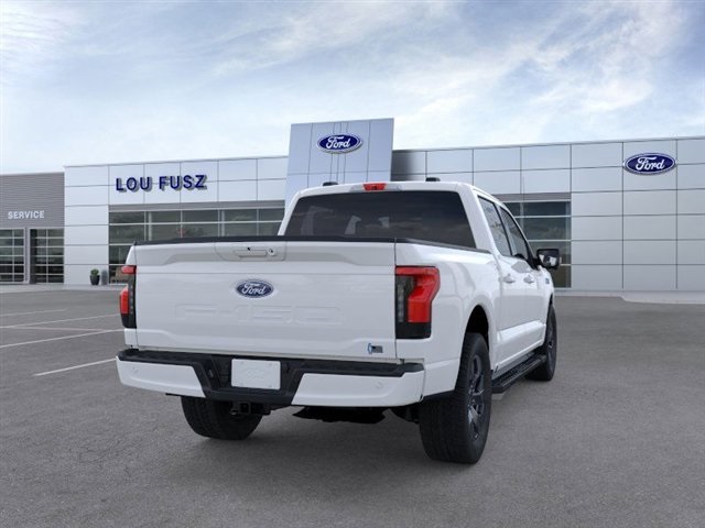 2025 Ford F-150 Lightning photo 8