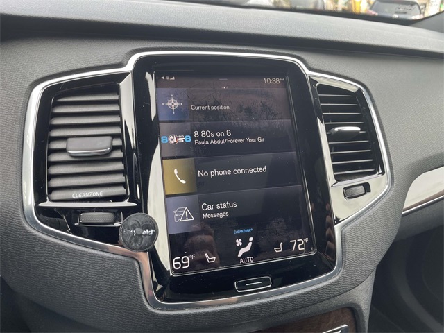 2016 Volvo XC90 T6 Momentum photo 21