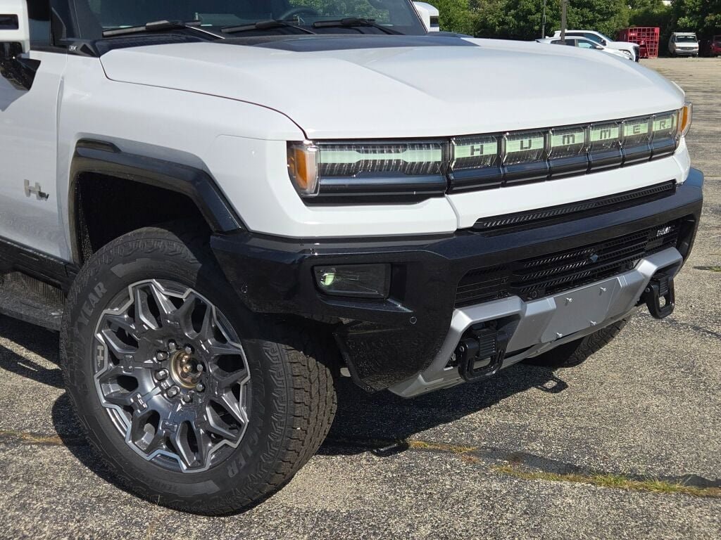 Used 2025 GMC HUMMER EV 3X with VIN 1GT40DDB2SU120821 for sale in Lincolnwood, IL